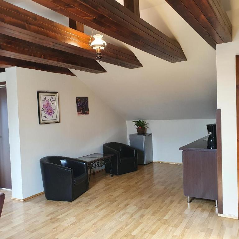 Vila De La Lugas Орадеа Екстериор снимка