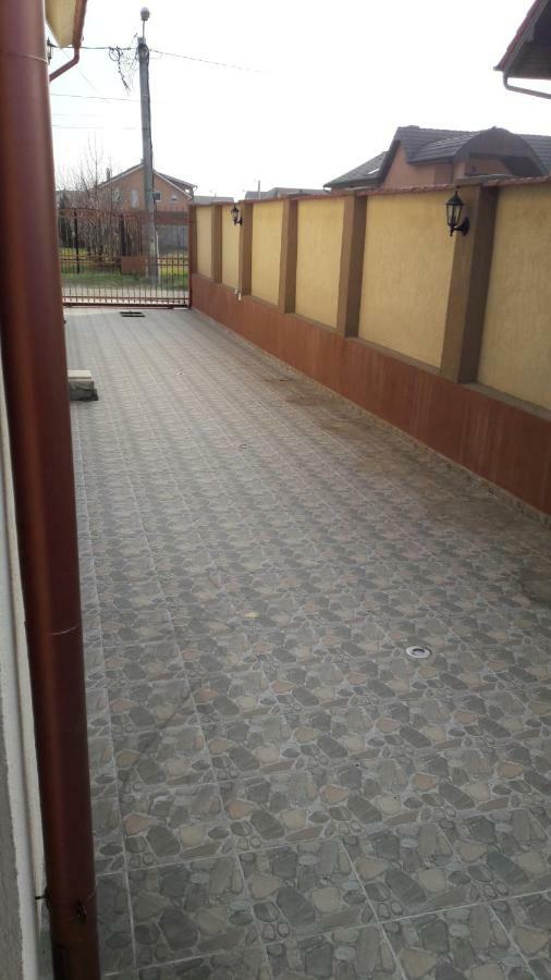 Vila De La Lugas Орадеа Екстериор снимка
